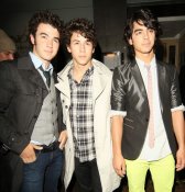 Jonas-brothers-72236